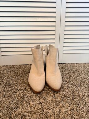 bp Cream Suede Pointed Ankle Booties